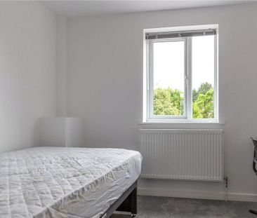 5 bedroom semi-detached house to rent - Photo 2