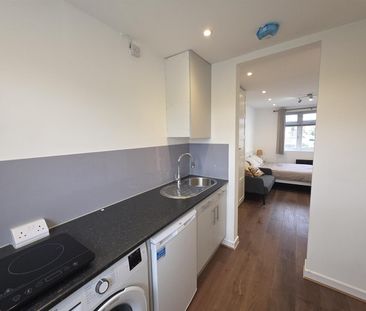 Great Elms Road, HP3 9TJ, Hemel Hempstead - Photo 1