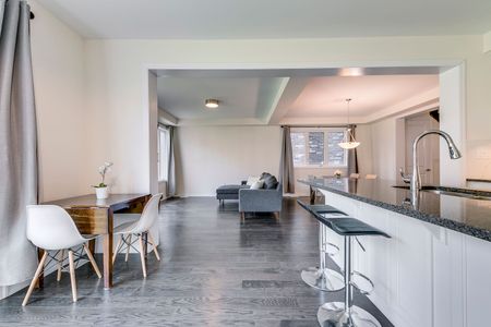 For Lease - 366 Harold Dent Trail, Oakville, Ontario - Photo 4