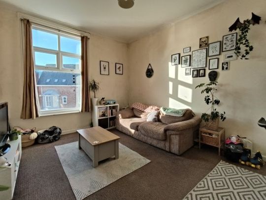 Clarendon Road, Southsea - Photo 1