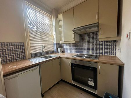 Studio to rent - Photo 4