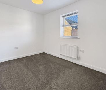 3 bedroom semi-detached house to rent - Photo 6