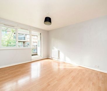 Laburnum Close, SE15, London - Photo 1