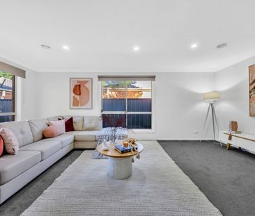 Space, Style & Comfort Combined in the Heart of Point Cook !! - Photo 3