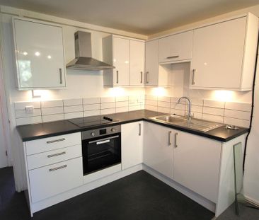 2 bedroom flat to rent - Photo 6