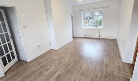 3 bedroom semi-detached house to rent - Photo 2