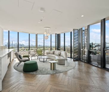 Stunning Retreat in Port Melbourne's Premier Address - Photo 3
