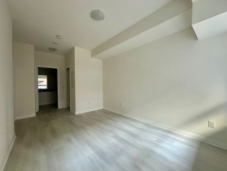 For Lease - 3270 Sheppard Avenue E Street Unit# 332, Toronto, Ontario - Photo 3