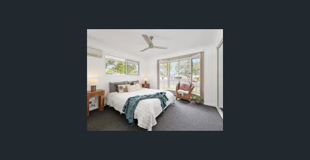 Stylish Lowset Brick Home - Photo 5