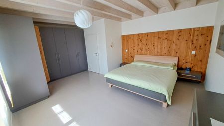 Wohnen im Grünen - hochwertiger 4.5-Zimmer Hausteil mit idyllischem Garten - Foto 3