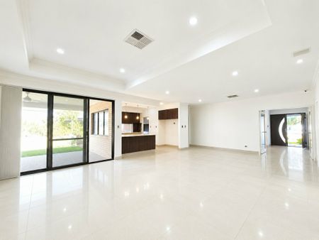 Spacious Family Living with Premium Features - Photo 2