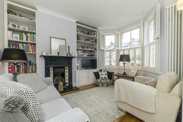 Victor Road, Teddington, TW11 - Photo 1