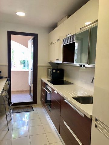 Ground Floor Apartment in Nueva Andalucía - Photo 3