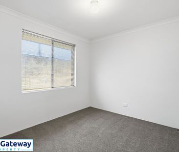 16 Durango Turn, AUBIN GROVE WA 6164 - Photo 5