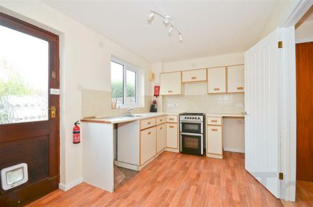 2 bedroom terraced house to rent - Photo 5