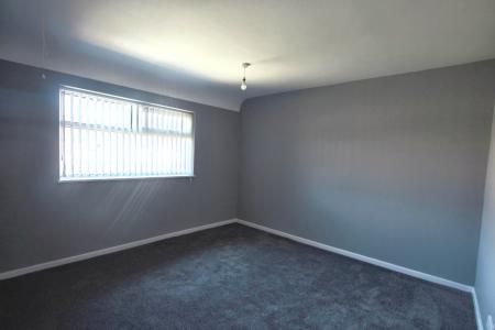 Frodsham Drive, Blackbrook, St Helens, WA11 - Photo 2