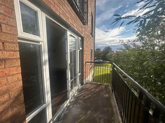 Apt 19 The Courtyard, 222 Castlereagh Road, Belfast, BT5 5FZ - Photo 1