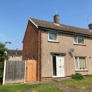 Spacious Double Room in Clean & Tidy Shared House Room 1 - Photo 2