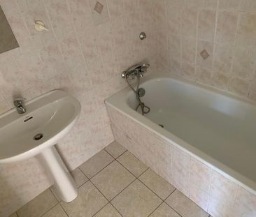 Location Appartement 3 pièces 71m² AUBENAS 07200 - Photo 1