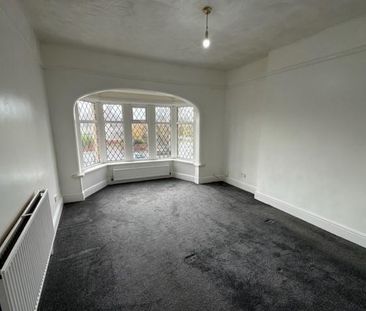 4 bedroom semi-detached house to rent - Photo 2