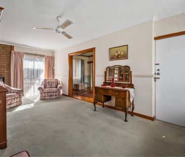 3 Burton Avenue, Windsor Gardens SA 5087 - Photo 6