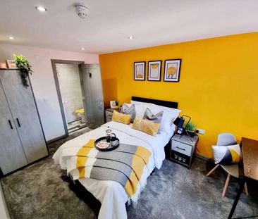 Choose your vibe from 6 incredible suites in this stunning new hous... - Photo 5