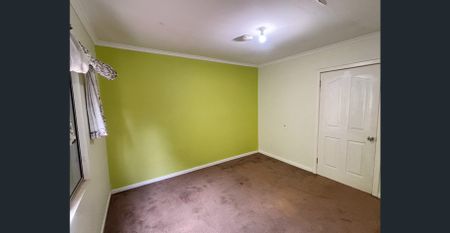 White Picket Fence - Family Home - Photo 4