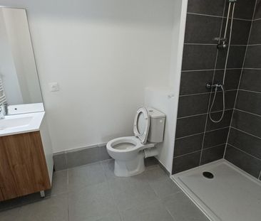 location Appartement T2 DE 39.6m² À NIMES - Photo 6