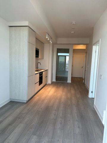 110 Broadway Avenue E #2610 - Photo 3