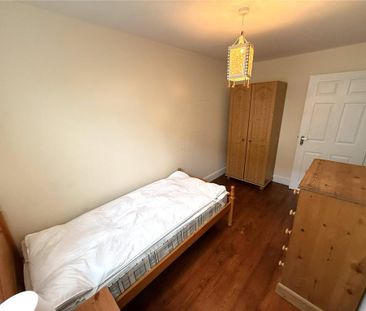 3 bedroom maisonette to rent - Photo 4