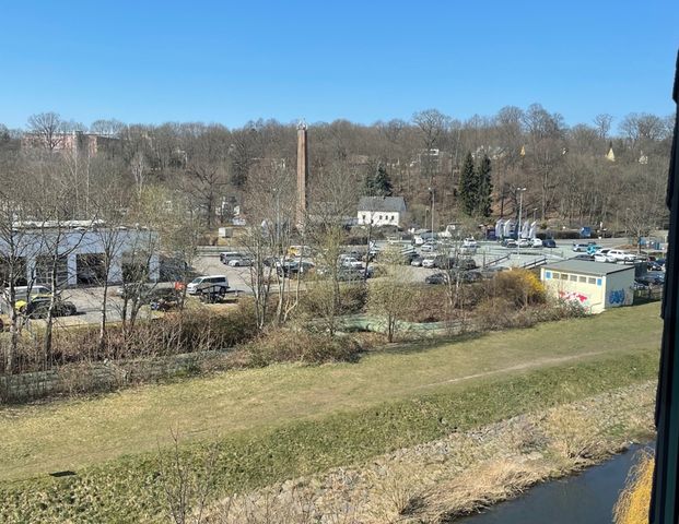 Blick auf die Chemnitz + inklusive Waschmaschine und Trockner - Photo 1