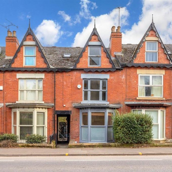 4 bedroom terraced house to rent - Photo 1