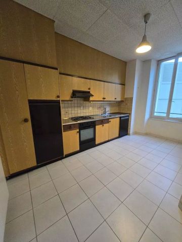 Bel appartement de 3 pièces avec jardin - Photo 2