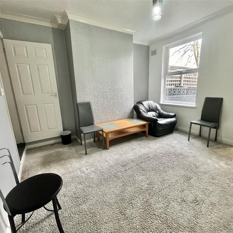 Hucknall Lane, Nottingham - Photo 1