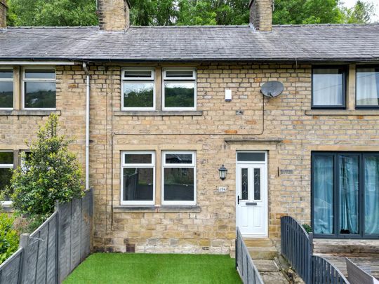 2 bed terraced house to rent in Halifax Road, Ripponden, Sowerby Bridge - Photo 1