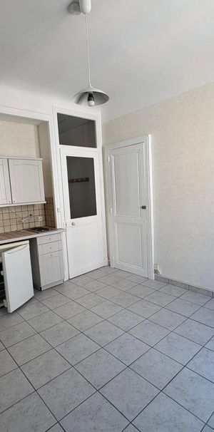 Location Appartement 1 pièce 18m² GRENOBLE 38000 - Photo 1