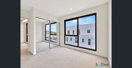Two Bedroom Apartment in the Eastwood - Photo 3
