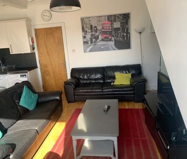 Room in a Shared Flat, Top, AB24 - Photo 2