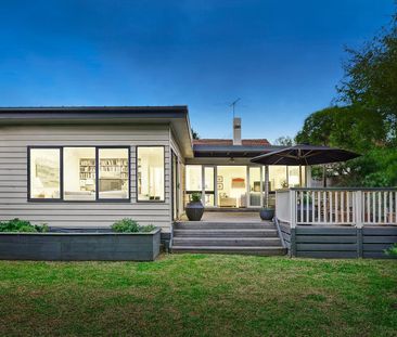 Classic California Bungalow - Photo 1