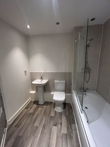 Apartment The School House, Stockport - Photo 2