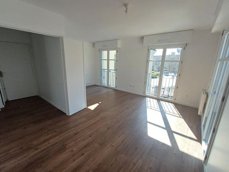 location Appartement T3 DE 68.7m² À ST GERMAIN EN LAYE - Photo 2