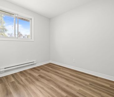 For Lease - 205 Edwards Drive, Carleton Place, Ontario - Photo 4