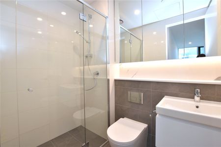 2905/81 City Road - Photo 3
