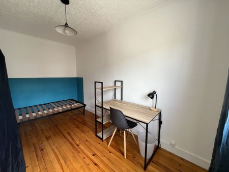 Location Appartement 4 pièces 63m² ST ETIENNE 42000 - Photo 3