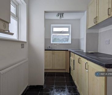 2 bedroom terraced house to rent - Photo 3