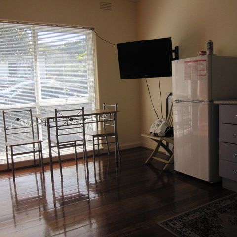 Charming One-Bedroom Villa - Photo 1