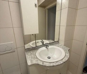 Wohnstudio / Büro / Praxisraum zu vermieten ! - Photo 3