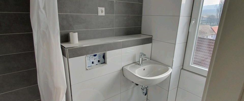 1 Zimmer mit Küchenzeile und Bad - Photo 1