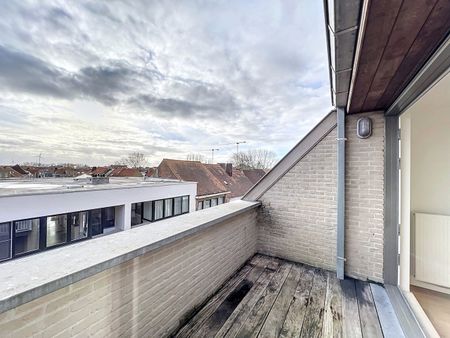 Ruim (119 m²), zuidgericht duplexwoonappartement in het centrum van Heist. - Foto 3