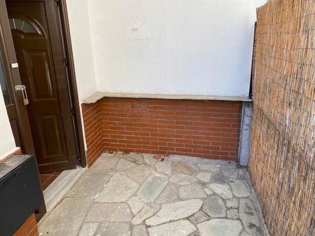 Studio/Γκαρσονιέρα για ενοικίαση 40 Εκκλησιές (40 Εκκλησιές - Ευαγγελίστρια) - Photo 4